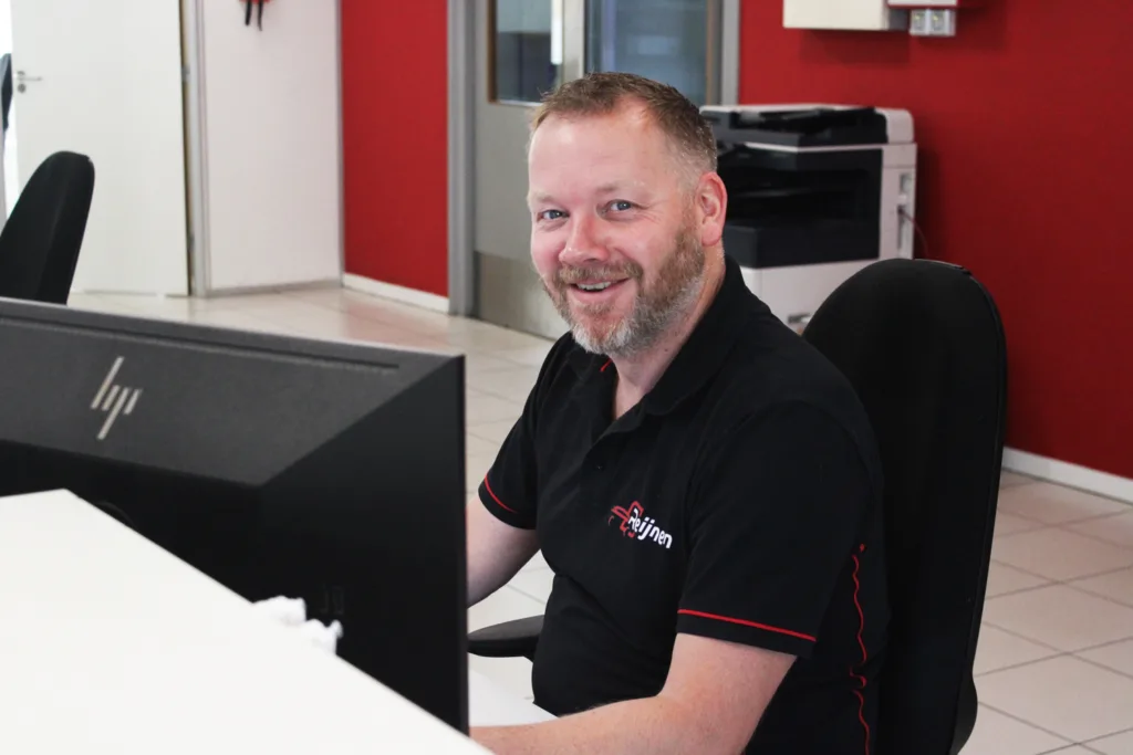 Edger Knier Werkplaatsreceptionist van Reijnen Zwolle.